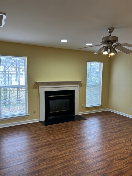 Building Photo - 505 Long Creek Pky