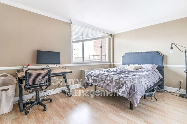 Building Photo - 4343 Cherry Hill Rd