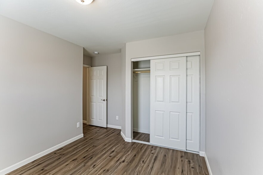 Building Photo - 9032 W Preston Ln