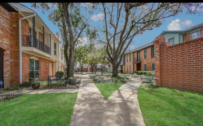 Building Photo - 14231 Misty Meadow Ln