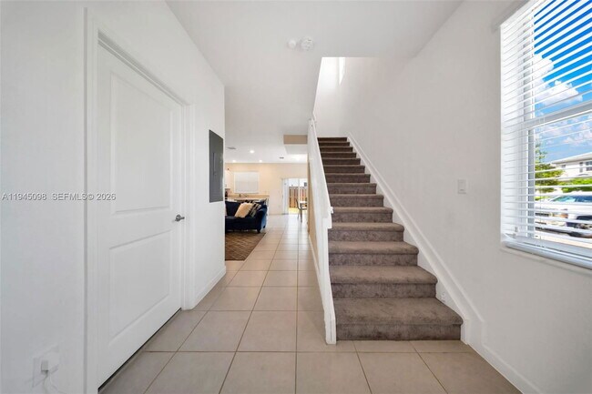 Building Photo - 26990 SE 19th St