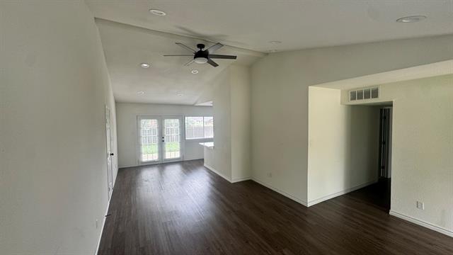 Building Photo - 500 Scarlet Oak St