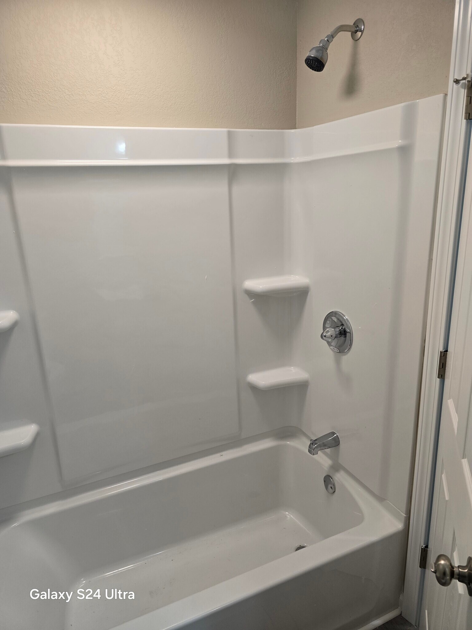 Building Photo - 110 Tacoma Rd