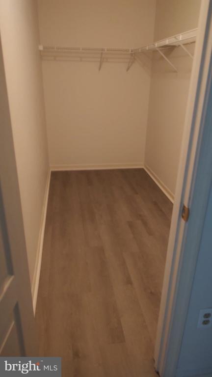 Building Photo - 4643 Deepwood Ct