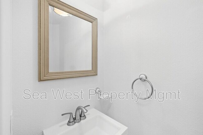 Building Photo - 12614 Carmel Country Rd