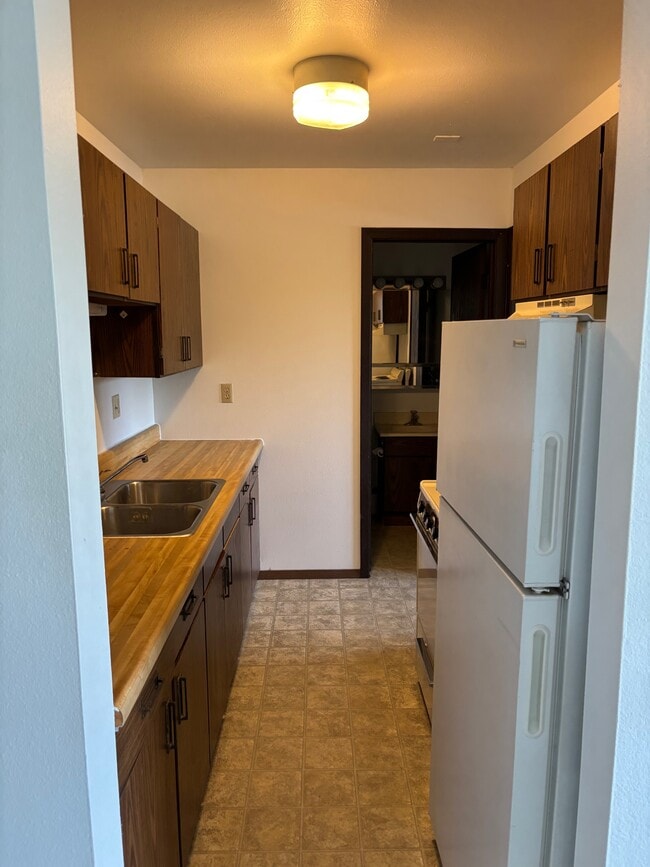 Building Photo - 4404 Markle Rd