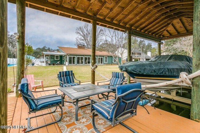 Building Photo - 6433 River Point Dr