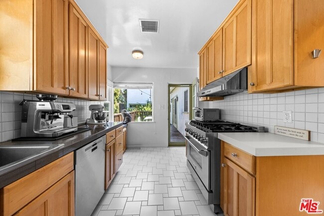 Building Photo - 1340 Grant St