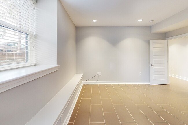 Floorplan - Melrose Apartments