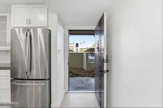 Building Photo - 7625 E Camelback Rd