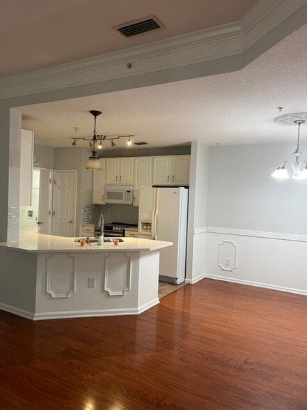 Building Photo - 785 Oakleaf Plantation Pkwy