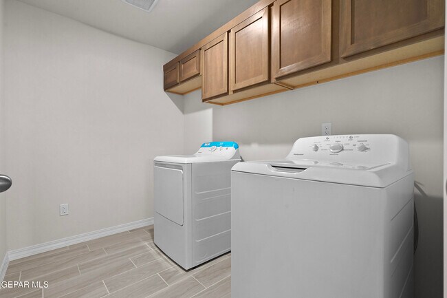 Building Photo - 5004 Alyssa Jade St