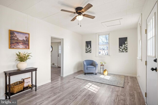 Building Photo - 75 S Washington Dr