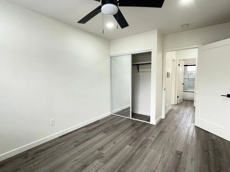 Building Photo - 540 N 4th St