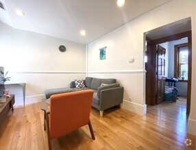 Building Photo - 9 Revere St