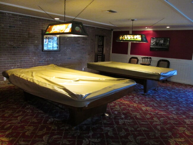 Building Photo - 224 Lake Dora Dr