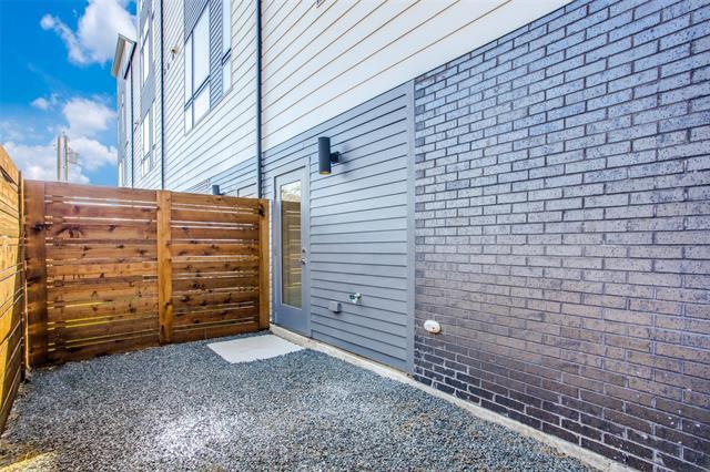 Building Photo - 4908 Manett St
