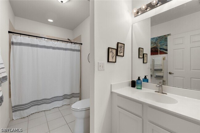 Building Photo - 9050 Las Maderas Dr