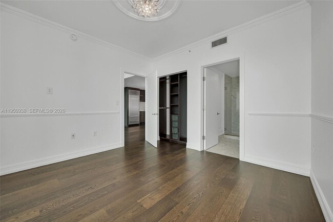 Building Photo - 900 Biscayne Blvd