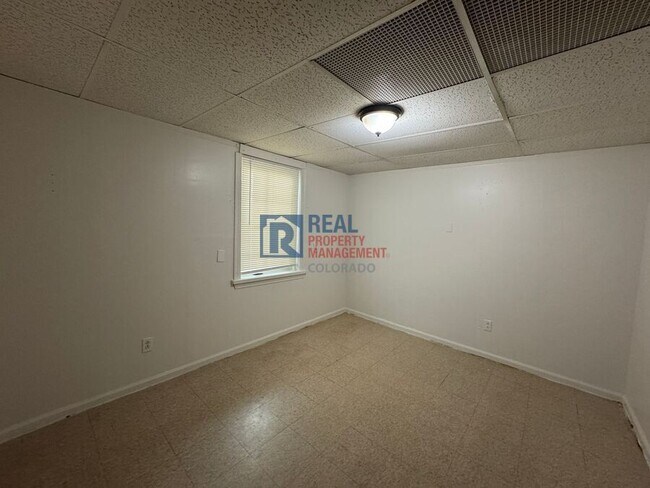 Building Photo - 2090 Altura Blvd