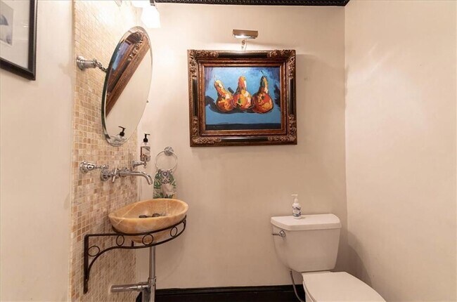 Building Photo - 3179 E Wood Valley Rd NW