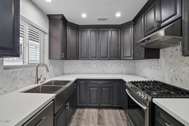 Building Photo - 80 S Sunnyslope Ave