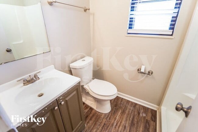 Building Photo - 111 Boone Dr