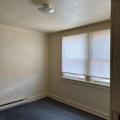 Building Photo - Downtown Front Royal 2 Bed, 1 Bath Apartment – Walk to Shops, Dining & Park