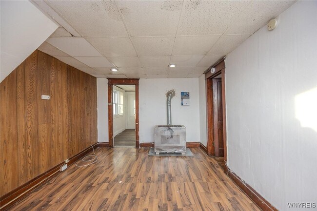 Building Photo - 2146 Genesee St