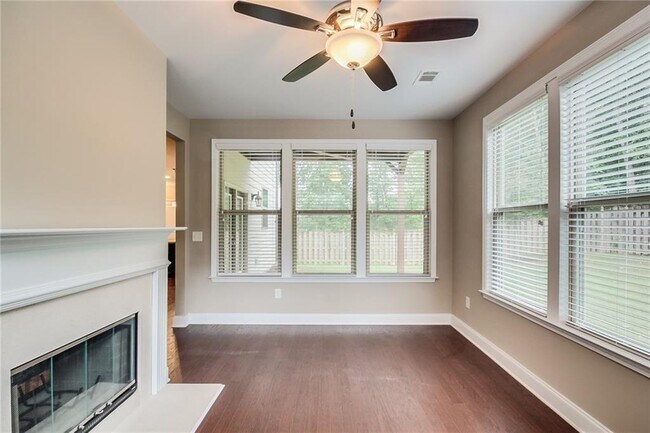 Building Photo - 3745 Jardine Ln