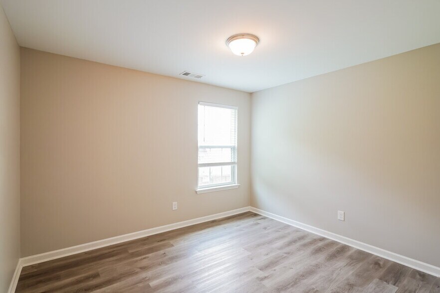 Building Photo - 408 Parmley Ln