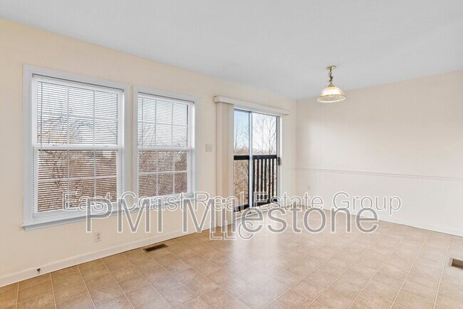 Building Photo - 91 Grindstone Dr