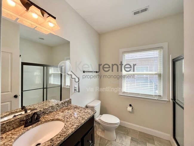 Building Photo - 2758 Waterhaven Dr