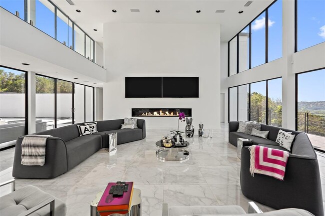 Building Photo - 1501 Ridgecrest Dr