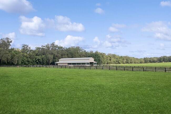 Building Photo - 35520 Timbertop Ln