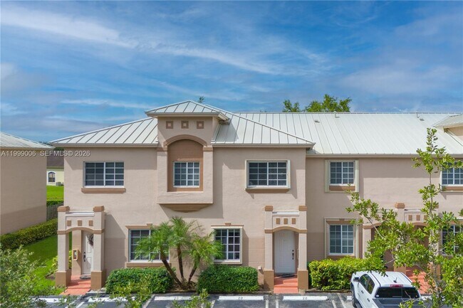 Building Photo - 15750 SW 92nd Ave