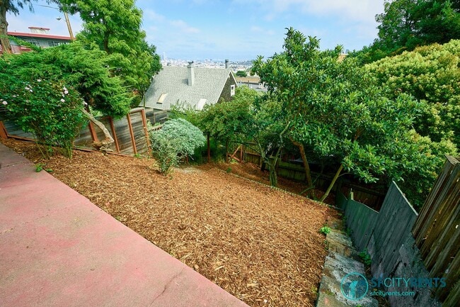 Building Photo - Noe Valley: Single Family Home w/ Views, D...