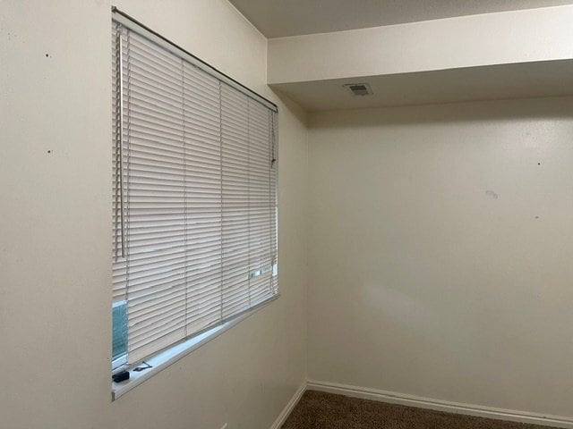 Building Photo - 1545 Talon Dr