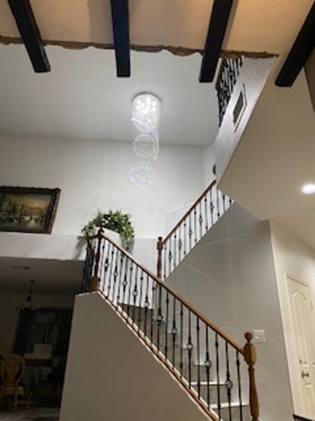 Building Photo - Beautiful 2 story home in Southern Highlands