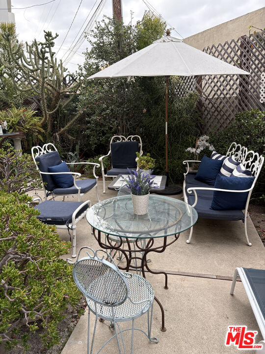 Building Photo - 725 Lorraine Blvd