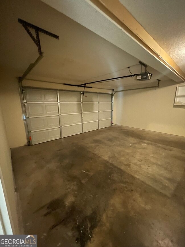 Building Photo - 4921 Martin Farms Rd