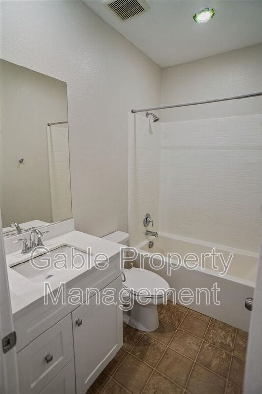 Building Photo - 22772 Harmony Dr