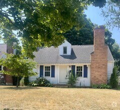 Building Photo - 3 Bedroom in Alger Heights!