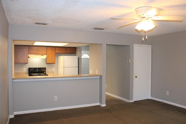 Building Photo - 791 Assisi Ln