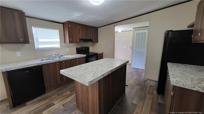 Building Photo - 358 Burns Rd