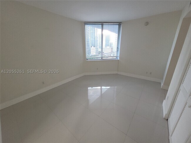 Building Photo - 325 S Biscayne Blvd