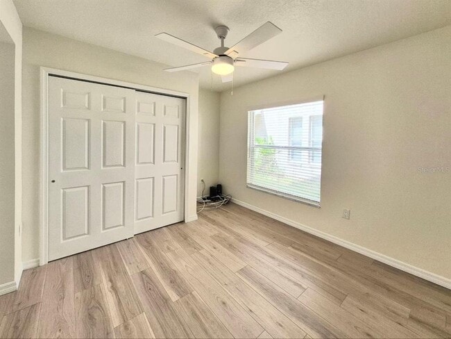 Building Photo - 2214 Green Oaks Ln