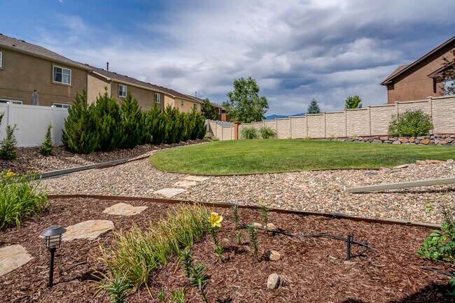 Building Photo - 7868 Renegade Hill Dr