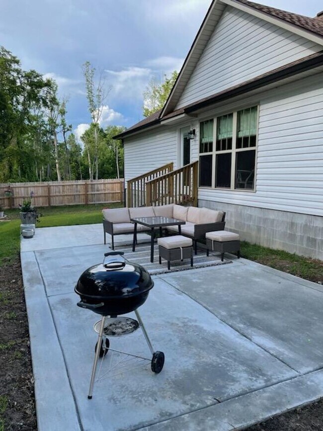 Building Photo - Charming 4-Bedroom Rental Home with Modern Upgrades in Northlake Subdivision, Valdosta, GA