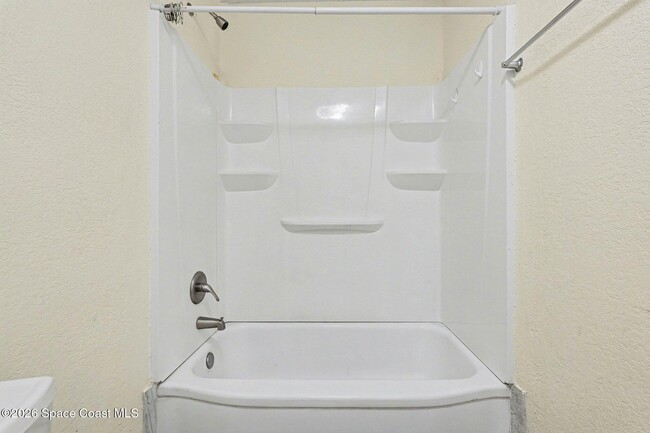 Building Photo - 701 Tropic St